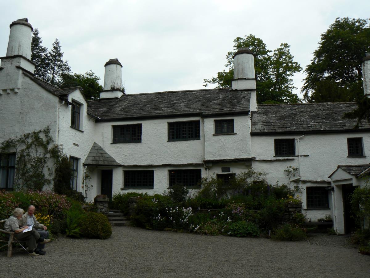 The courtYard Town End House